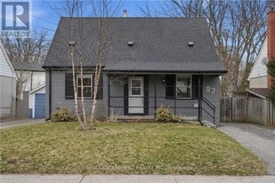 92 Gary Ave in Hamilton, ON - Building Photo