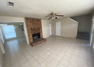 2928 Stonycroft Dr in Lancaster, TX - Building Photo - Building Photo