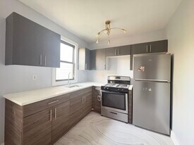 152 Van Horne St, Unit 3 in Jersey City, NJ - Building Photo