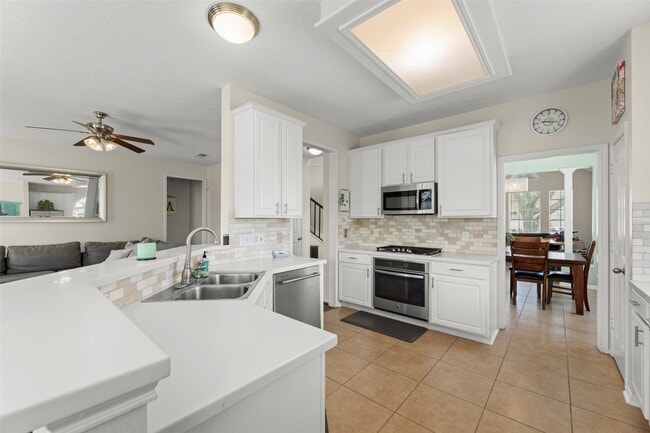 property at 44 Parkway Pl