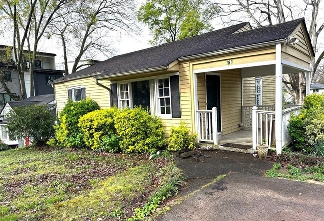 183 Dearborn St SE