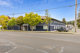 1005 Arthur St in Aberdeen, WA - Building Photo - Building Photo