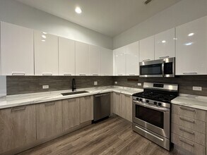 2550 S Wabash Ave in Chicago, IL - Foto de edificio - Building Photo