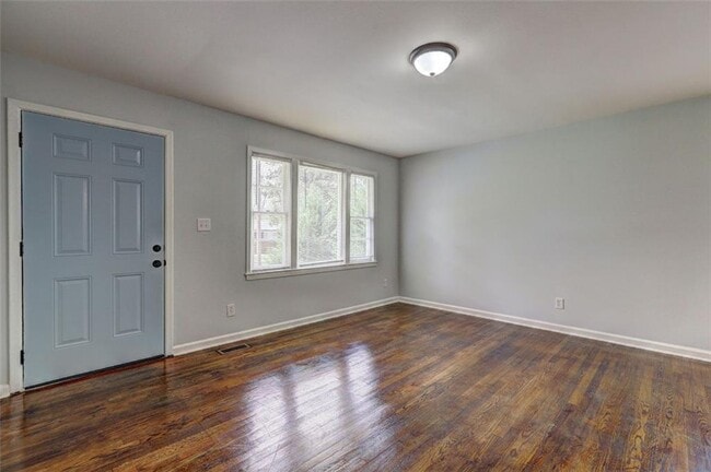 1938 Akron Dr SE in Atlanta, GA - Building Photo - Building Photo