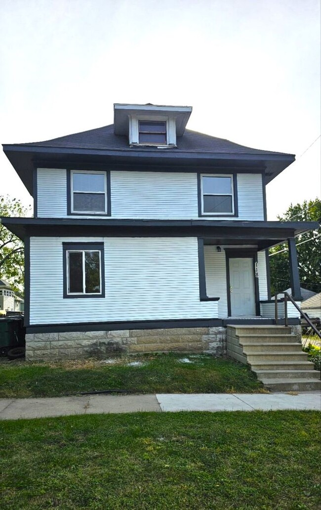 118 Allen St in Waterloo, IA - Foto de edificio - Building Photo