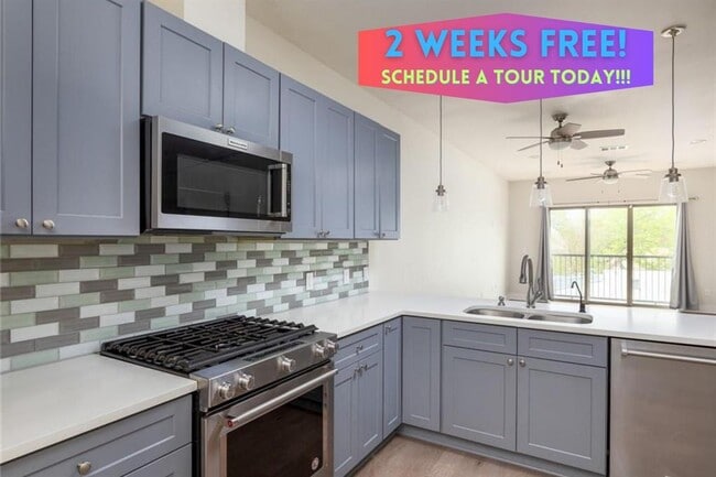 property at 908 Nueces St