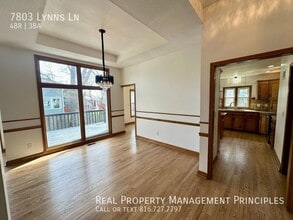 7803 NW Lynns Ln in Weatherby Lake, MO - Building Photo - Building Photo