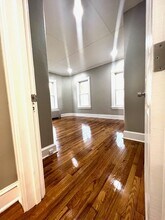 176 Everett St-Unit -1 in Southbridge, MA - Building Photo - Building Photo