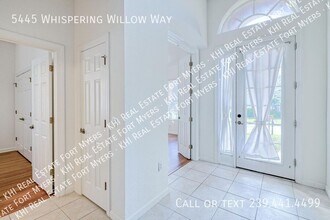 5445 Whispering Willow Way in Ft. Myers, FL - Building Photo - Building Photo