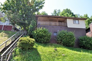121 Mildred St