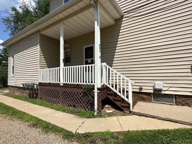 504 N State St in Jackson, MI - Building Photo - Building Photo