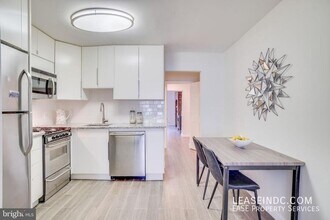 905 M St NW in Washington, DC - Building Photo - Building Photo