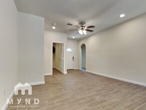 5704 Bacher St in Houston, TX - Building Photo - Building Photo