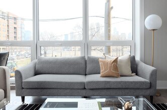 943 N Crosby St in Chicago, IL - Building Photo - Building Photo