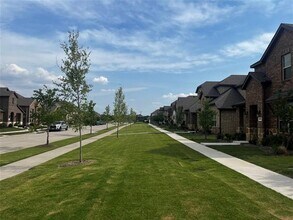 6032 Dandelion Dr in Aubrey, TX - Building Photo - Building Photo