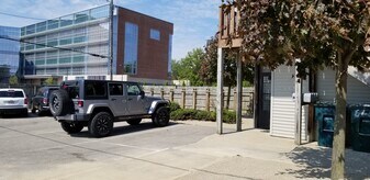 701 N Dicks St, Unit 4