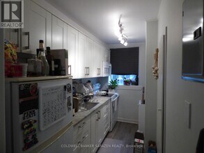 691 Irene Crescent in Ottawa, ON - Building Photo - Building Photo