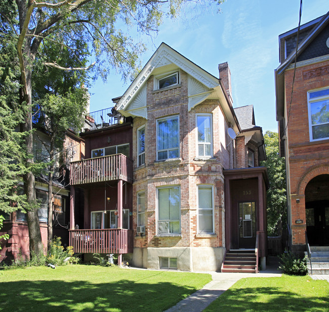 153 Dunn Ave in Toronto, ON - Building Photo - Building Photo