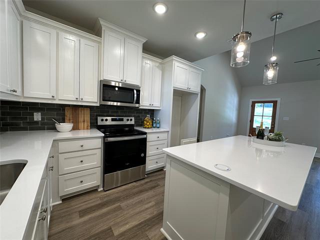 413 S Eddy Ave in Denison, TX - Building Photo - Building Photo