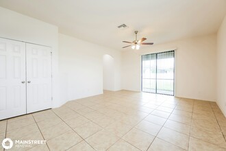 1609 SW 14th St-Unit -28-201 in Cape Coral, FL - Building Photo - Building Photo