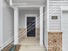 1331 Amberview Ln in Kernersville, NC - Foto de edificio - Building Photo