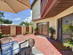 2577 S Park Ave in Titusville, FL - Foto de edificio - Building Photo