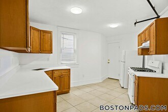 2 Walnut St in Boston, MA - Building Photo - Building Photo