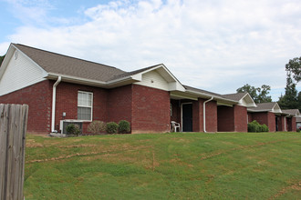 Amesbury Apartments in Pell City, AL - Building Photo - Building Photo