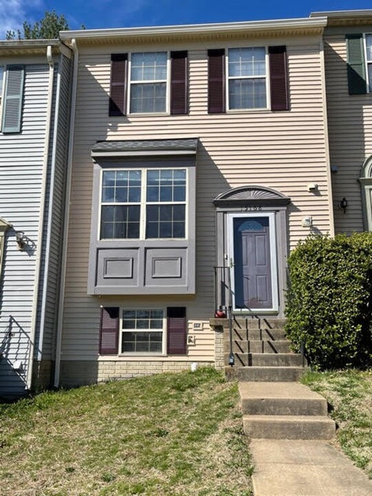 15168 Wentwood Ln in Woodbridge, VA - Building Photo