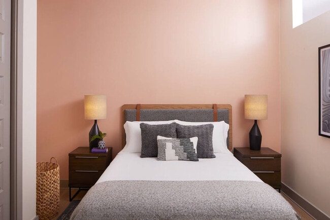 1050 Howell Mill Rd NW in Atlanta, GA - Building Photo - Building Photo