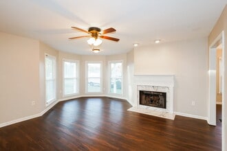 1127 Cason Ln in Murfreesboro, TN - Foto de edificio - Building Photo