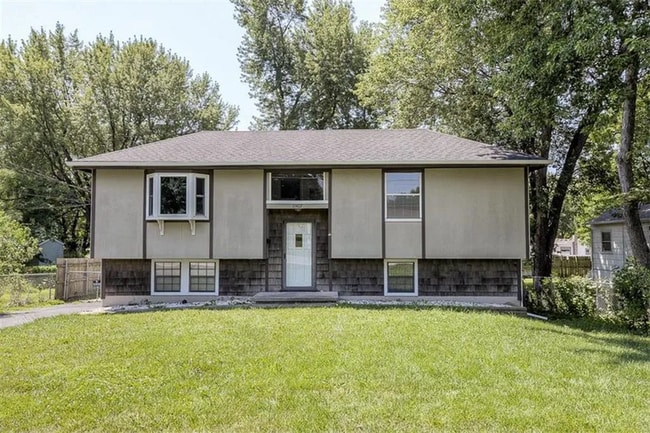 property at 11407 E 24th St S