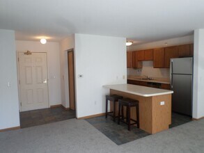 6935 70th Ct in Kenosha, WI - Building Photo - Building Photo