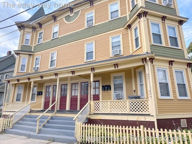 6 Edward St