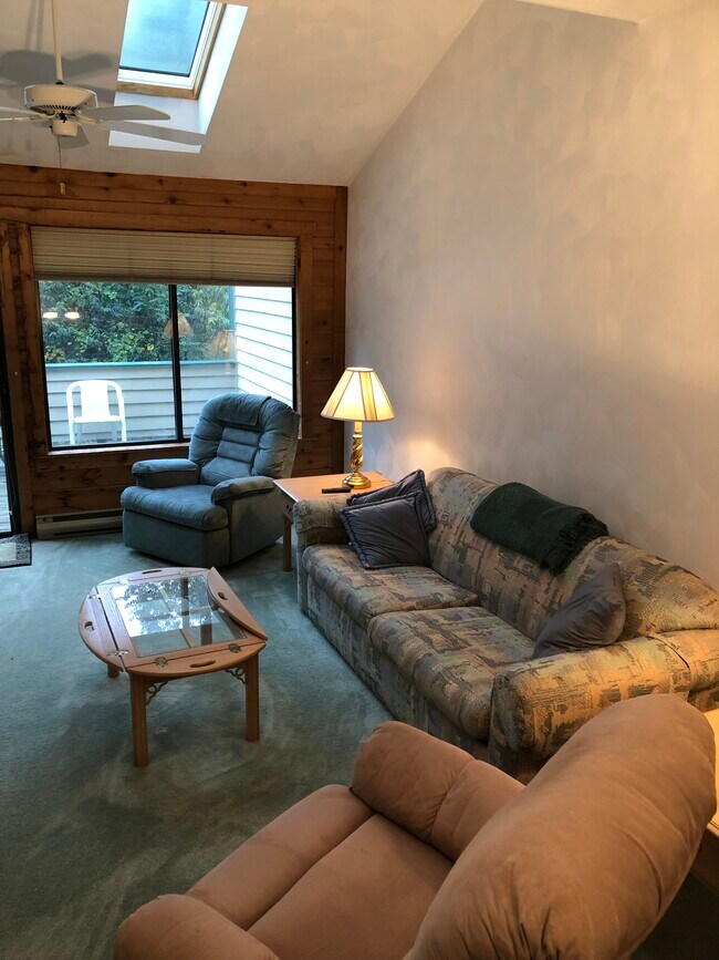 8021 Meadowridge Dr Rentals in Champion, PA