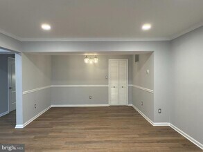 3945 Wilcoxson Dr in Fairfax, VA - Building Photo - Building Photo
