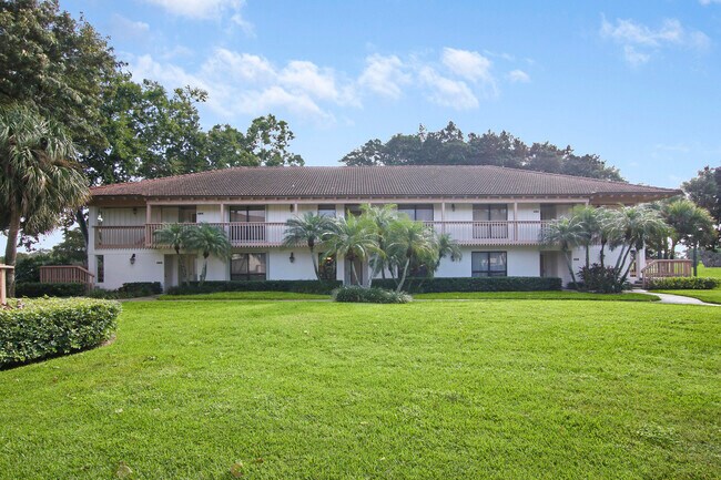 458 Brackenwood Ln S in Palm Beach Gardens, FL - Building Photo - Building Photo