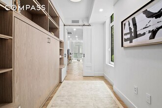 101 E 2nd St in New York, NY - Building Photo - Building Photo