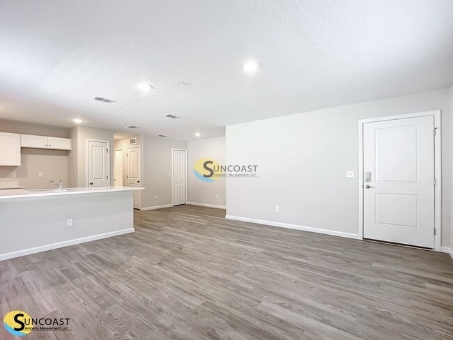 6499 Breezy Oaks Wy in Jacksonville, FL - Building Photo - Building Photo