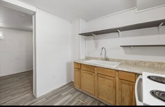 904 Willsie Ave in Rapid City, SD - Foto de edificio - Building Photo