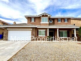 12300 Primavera Way in Victorville, CA - Building Photo
