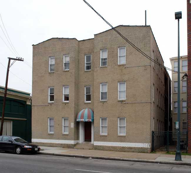 Fan Apartments in Richmond, VA - Foto de edificio - Building Photo