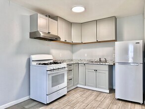 27390 Alessandro Blvd in Moreno Valley, CA - Building Photo - Building Photo