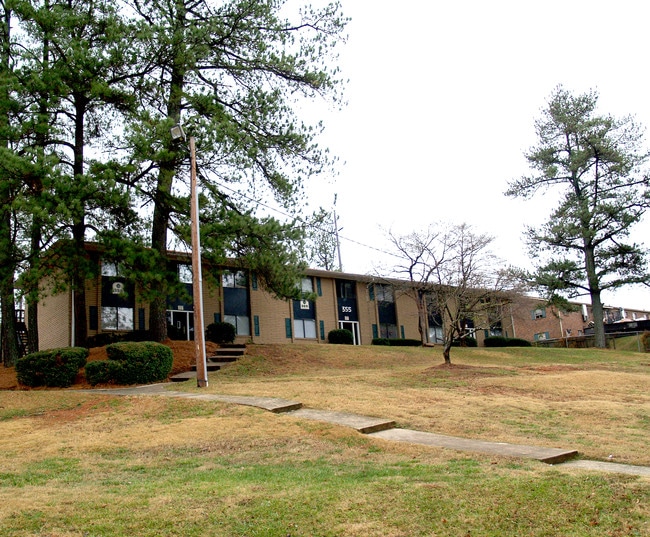 Lauren Heights in Marietta, GA - Building Photo - Building Photo