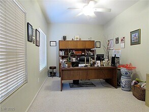 1316 Pintail Point St in Las Vegas, NV - Foto de edificio - Building Photo