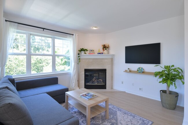 1008 6th Ave N, Unit 203 in Seattle, WA - Building Photo - Building Photo