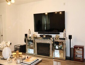 1300 Coco Ray Ln in Katy, TX - Building Photo - Building Photo