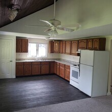 49 Pine Hill Rd in Berwick, ME - Building Photo - Building Photo