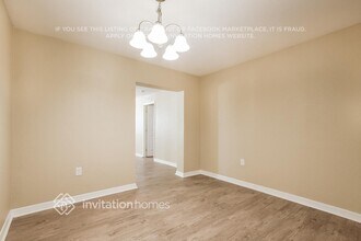 1333 Pleasantview Dr in Apopka, FL - Foto de edificio - Building Photo