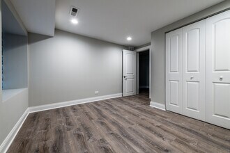 2249 W Taylor St in Chicago, IL - Building Photo - Building Photo